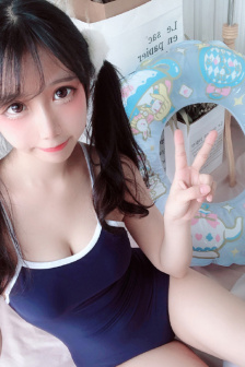 25岁的女字高中生动漫